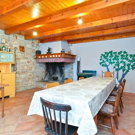 Apartment Josip 1659 Muntić